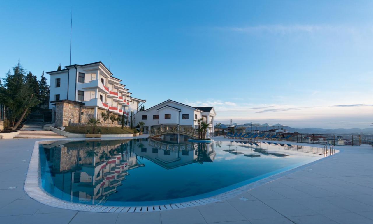 Chateau Linza Resort Tiranë Luaran gambar