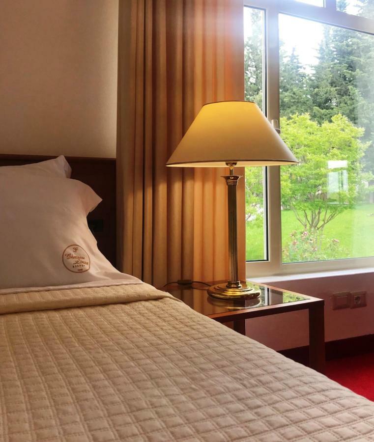Chateau Linza Resort Tiranë Luaran gambar