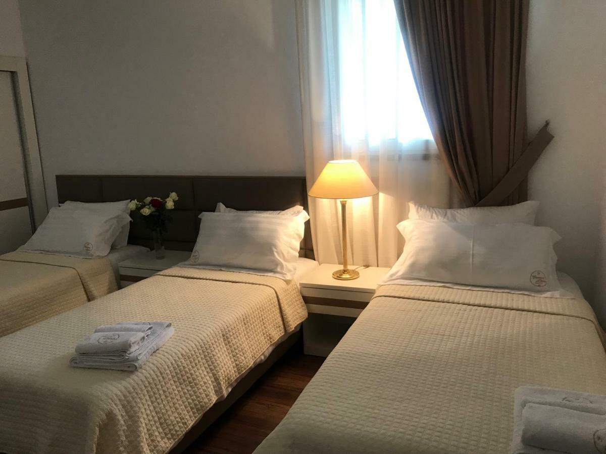 Chateau Linza Resort Tiranë Luaran gambar