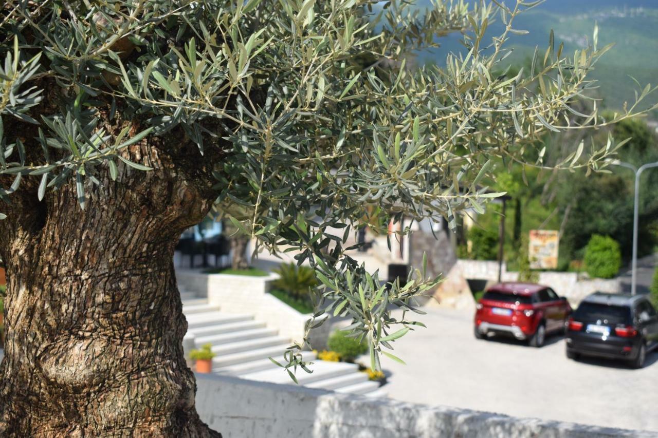 Chateau Linza Resort Tiranë Luaran gambar